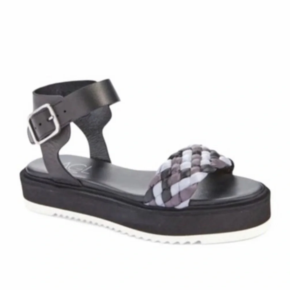 AGL Mirea Platform Ankle Strap Sandals in Nero/Carbon Size 39 US 8.5